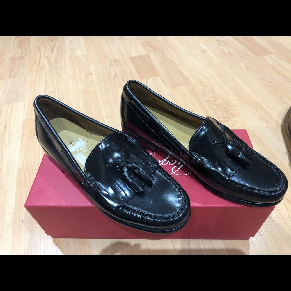 Weejuns loafer